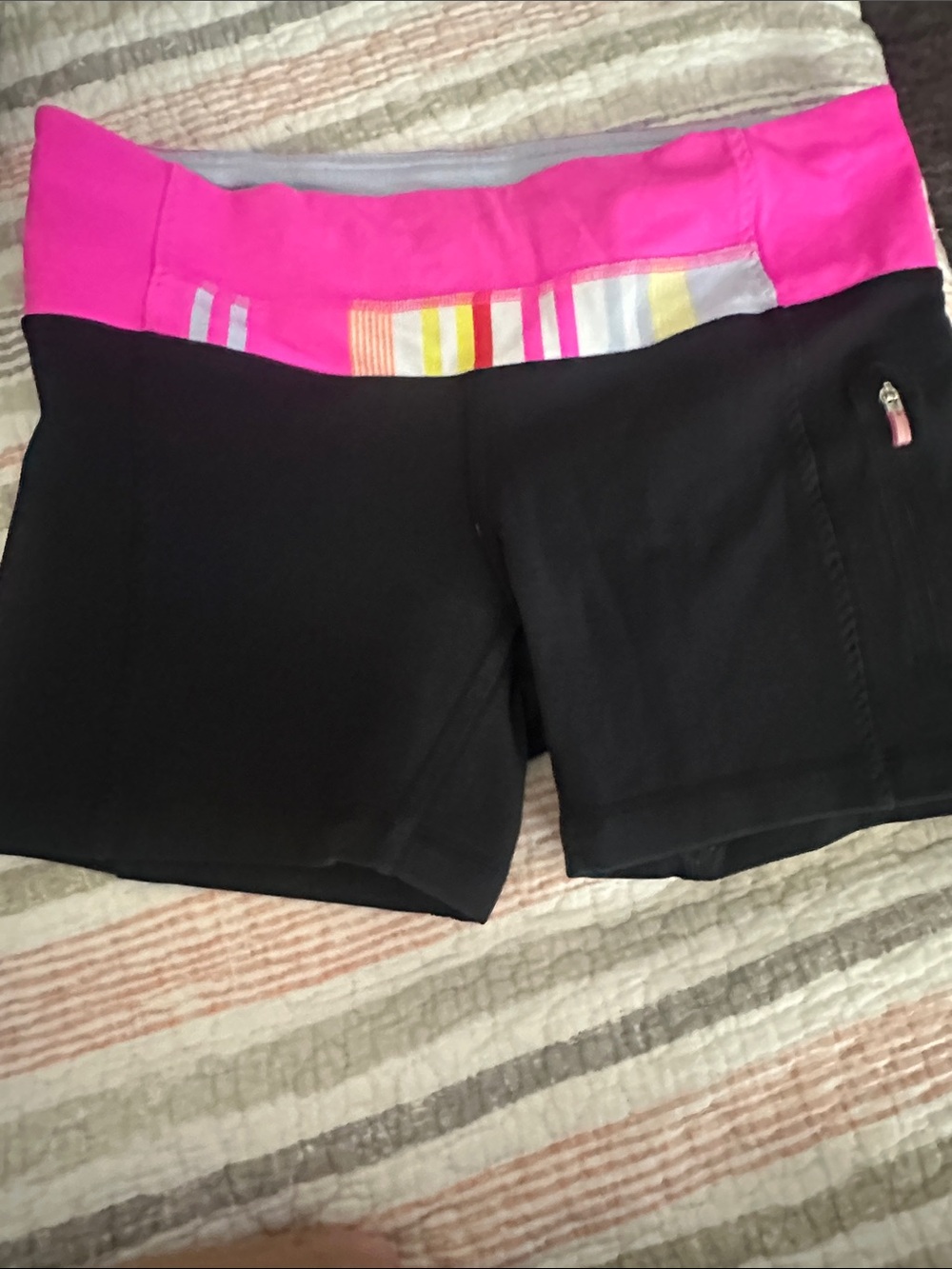 Lululemon Run fast Track OG 2013 Black/Groovy Stripe Multi/ Raspberry Glo Light